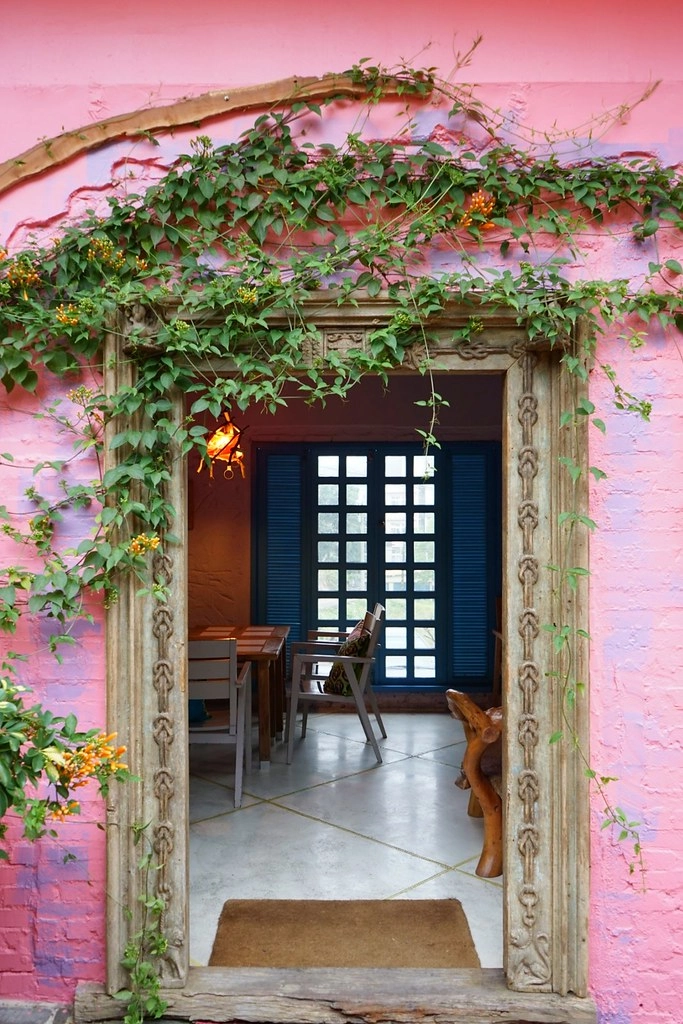 新竹香山｜Luau Pizza 柴寮披薩｜充滿異國風情的魔法小木屋，享受美食的同時又可以接觸大自然，新竹香山IG熱門打卡景點 @飛天璇的口袋