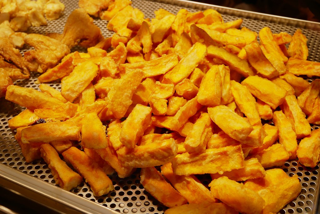 I PLAZA．愛廣場┃台中北區：集聚台中多家最潮的打卡名店，一中商圈愛廣場美食小吃懶人包 @飛天璇的口袋