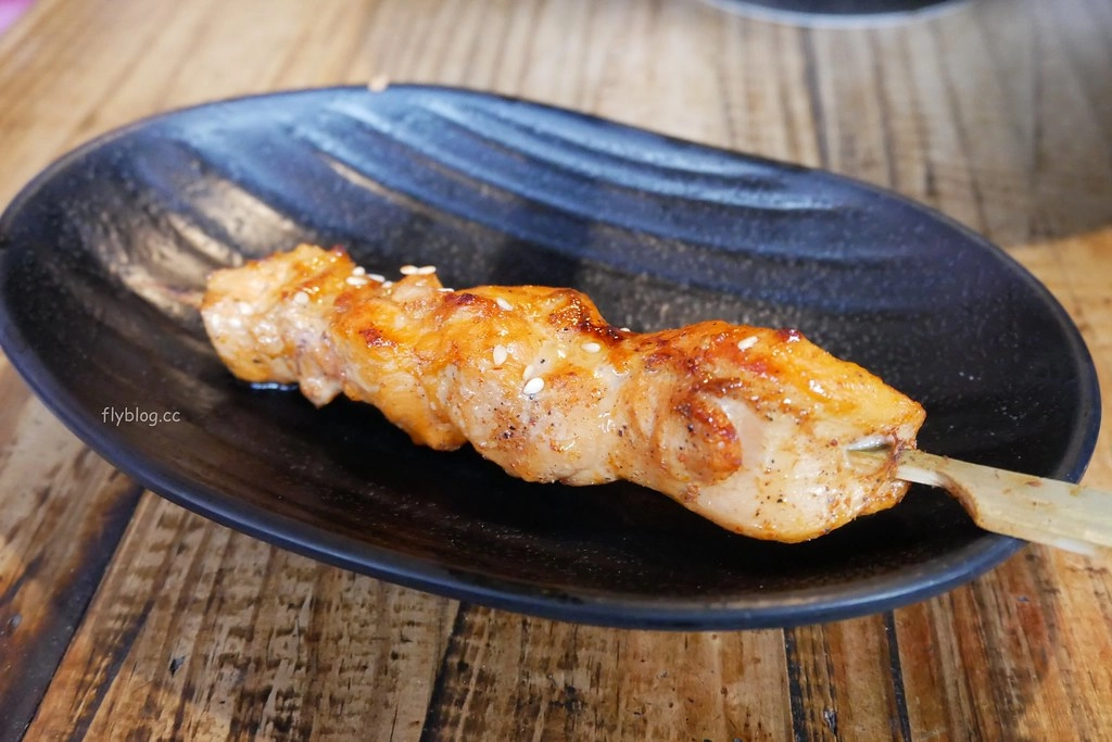 南投草屯｜麵五三屋台拉麵，超隱密的草屯田野拉麵店傳奇，披薩是必點隱藏版美食 @飛天璇的口袋