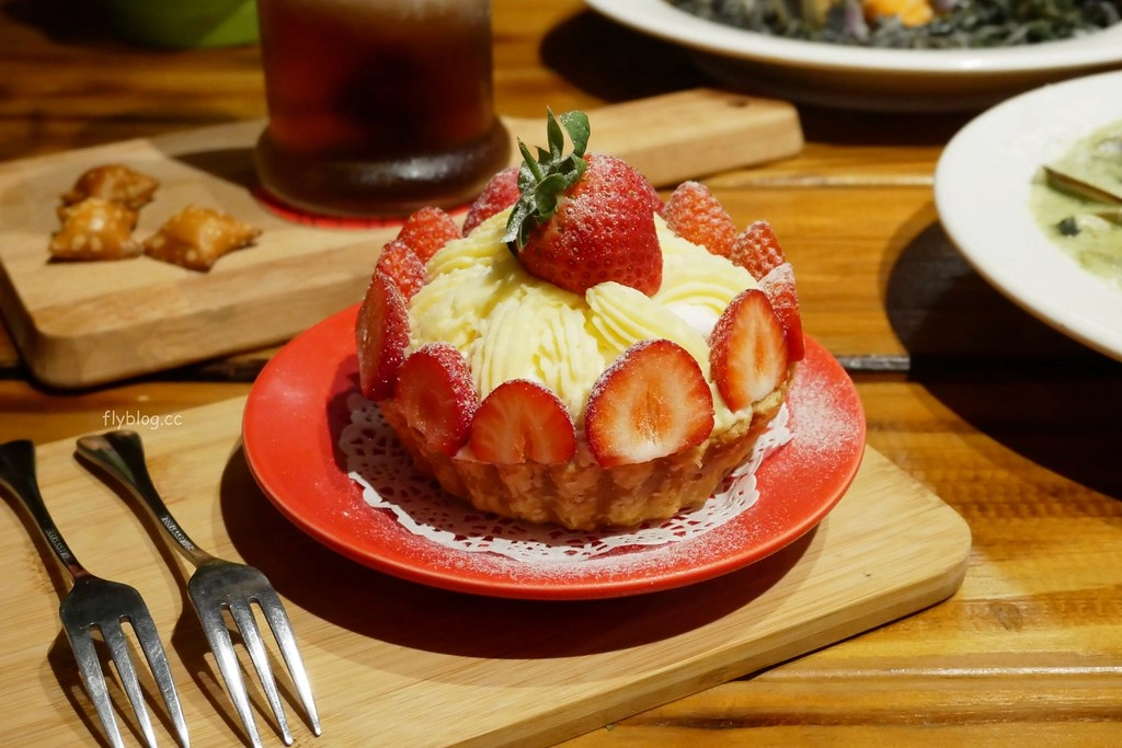 【台中東勢】里趣咖啡 Niki，柳暗花明又一村的咖啡館，IG拍照親子旅遊的好地方 @飛天璇的口袋