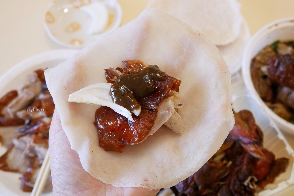 台中西屯｜村松烤鴨．片鴨、鹽酥鴨、炒鴨架一鴨三吃，超人氣外帶烤鴨想吃要先預約 @飛天璇的口袋