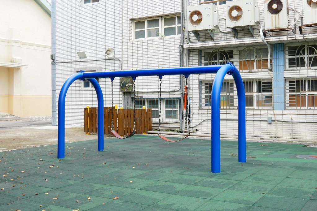 清水國小日式宿舍群｜欣賞和洋折衷建築之美，全台第一座校園古蹟，還有附設遊樂場可以遛小孩 @飛天璇的口袋