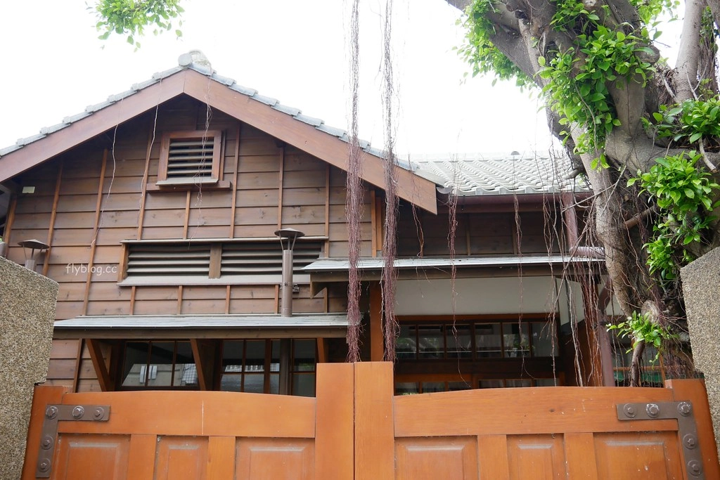 清水國小日式宿舍群｜欣賞和洋折衷建築之美，全台第一座校園古蹟，還有附設遊樂場可以遛小孩 @飛天璇的口袋