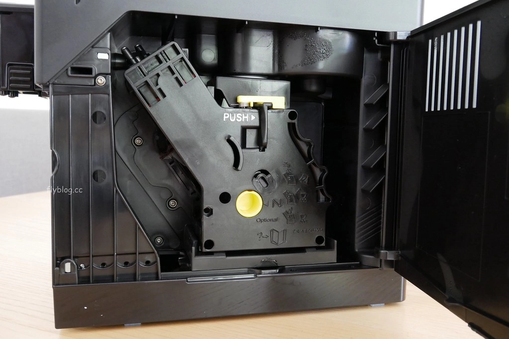 飛利浦PHILIPS 全自動義式咖啡機EP3360 X 實際操作開箱心得分享 X 簡單一鍵品嚐咖啡香 @飛天璇的口袋