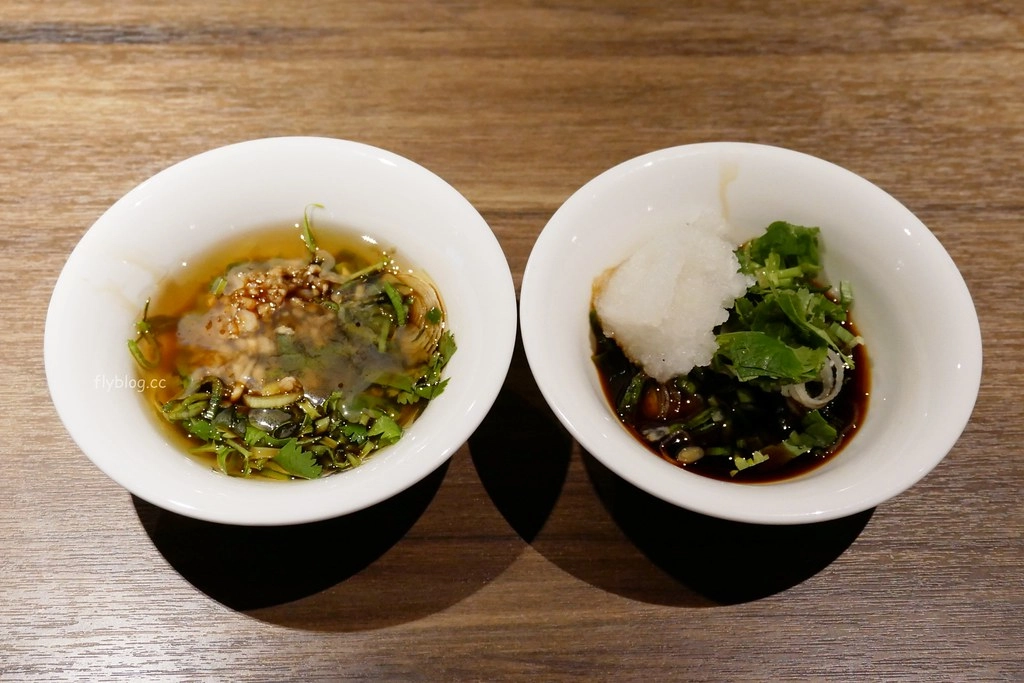 台中南屯｜老常在麻辣火鍋．輕井澤集團麻辣火鍋，鍋底吃不完還可以打包 @飛天璇的口袋