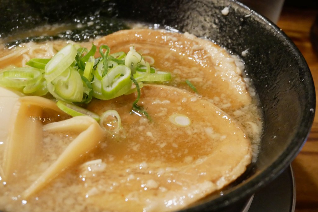 日本京都｜ますたに Masutani 京都北白川本店．豬背脂醬油拉麵的始祖，京都拉麵小路9間拉麵懶人包 @飛天璇的口袋