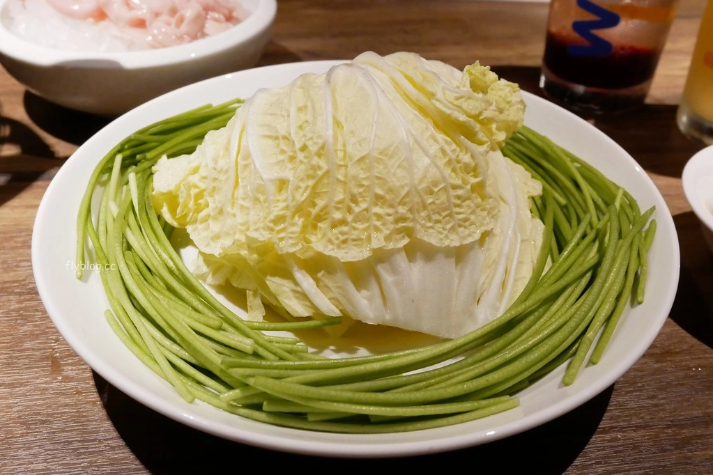 台中南屯｜老常在麻辣火鍋．輕井澤集團麻辣火鍋，鍋底吃不完還可以打包 @飛天璇的口袋