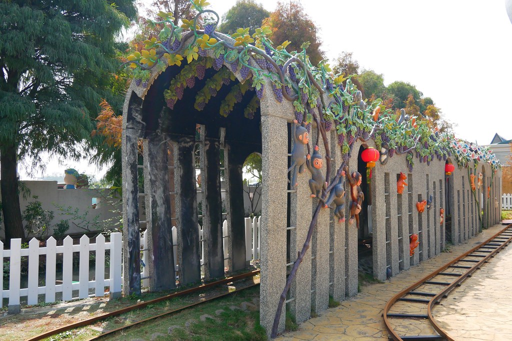 板陶窯交趾剪黏工藝園區：超療癒又童趣的親子旅遊景點~貓咪車站、沙坑、溜滑梯、手作DIY @飛天璇的口袋