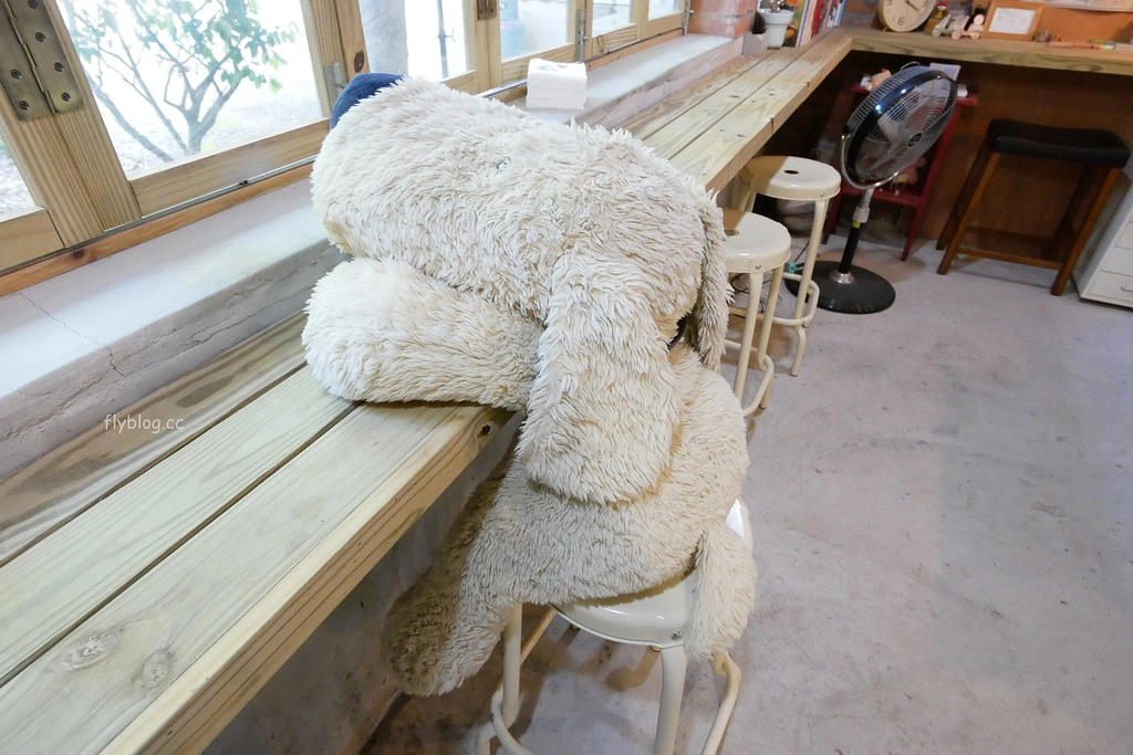 【台中南屯】Mapper Cafe 脈搏咖啡：文青風韓系咖啡館，通往小徑出現夢幻調酒吧 @飛天璇的口袋