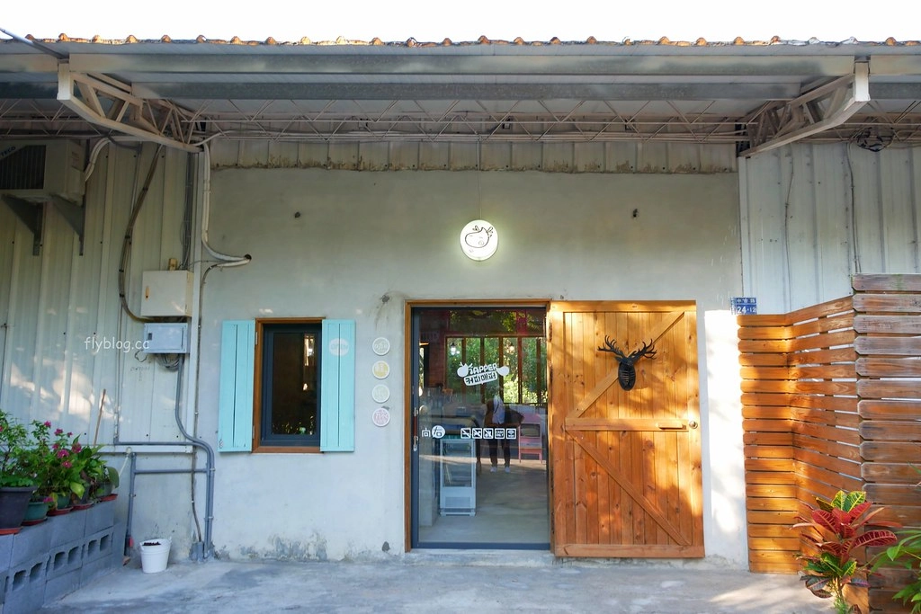 【台中南屯】Mapper Cafe 脈搏咖啡：文青風韓系咖啡館，通往小徑出現夢幻調酒吧 @飛天璇的口袋