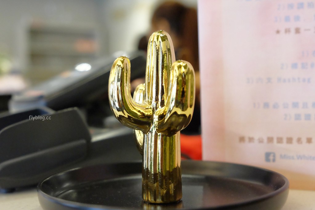 PIEPAI Cafe┃桃園美食：超夢幻網美咖啡館，桃園IG打卡名店，甜點夢幻又好拍，寵物友善餐廳 @飛天璇的口袋