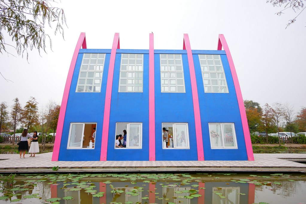 雲林古坑｜古坑珍．粉紅城堡．水漾森林教堂：充滿浪漫氛圍的童話森林~粉紅城堡、大草原、彩虹步道、水漾森林，情侶約會和親子旅遊的好地方 @飛天璇的口袋