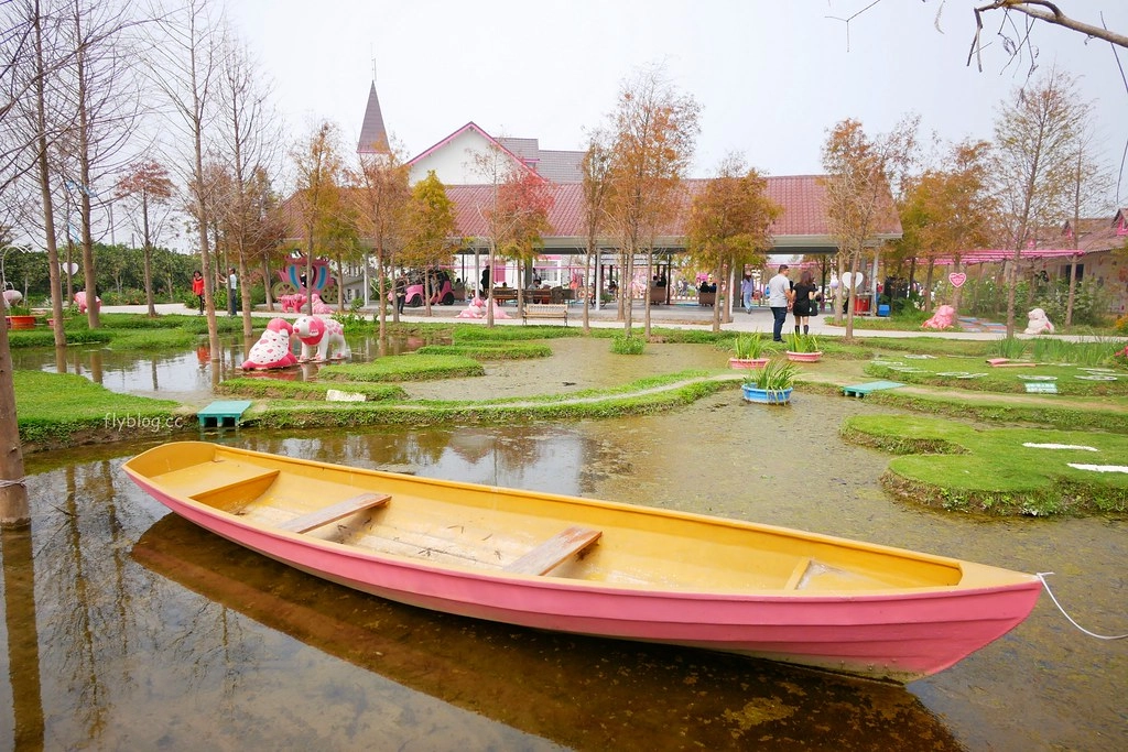 雲林古坑｜古坑珍．粉紅城堡．水漾森林教堂：充滿浪漫氛圍的童話森林~粉紅城堡、大草原、彩虹步道、水漾森林，情侶約會和親子旅遊的好地方 @飛天璇的口袋