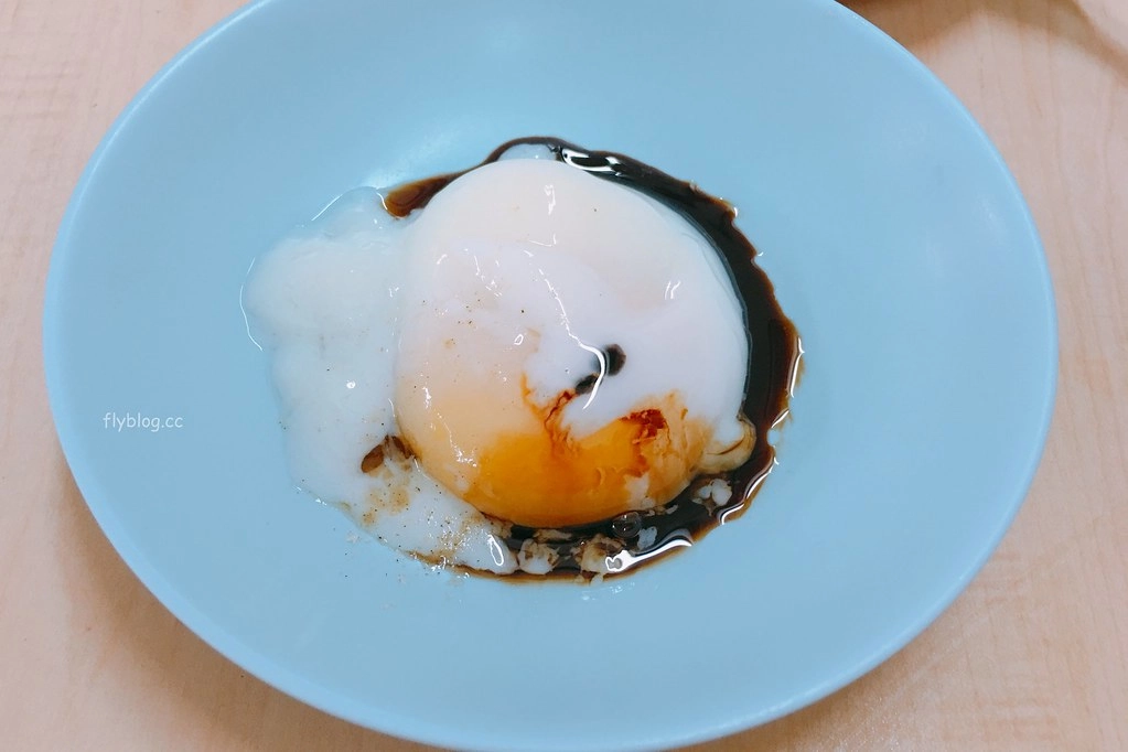 東亞餐室┃新加坡美食：獅城必吃咖椰吐司，傳承到第四代的美食餐廳，連在地人都推薦 @飛天璇的口袋