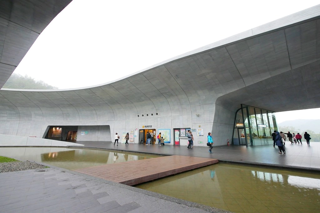 南投魚池｜向山遊客中心．日月潭必訪的水社碼頭，CNN評選世界最美的自由車道之一 @飛天璇的口袋