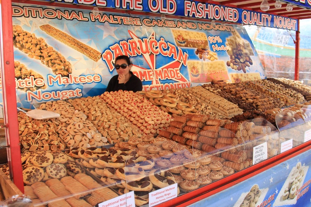 馬爾他 Malta｜馬爾薩什洛克 Marsaxlokk．五彩繽紛的小漁村，如油畫般的唯美浪漫 @飛天璇的口袋