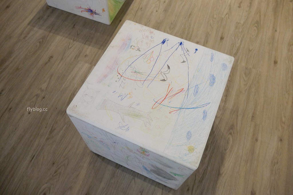 台中清水｜海灣繪本館：走進充滿童趣的海洋世界，老宅改建賦予新生命，館內不定期舉辦活動 @飛天璇的口袋