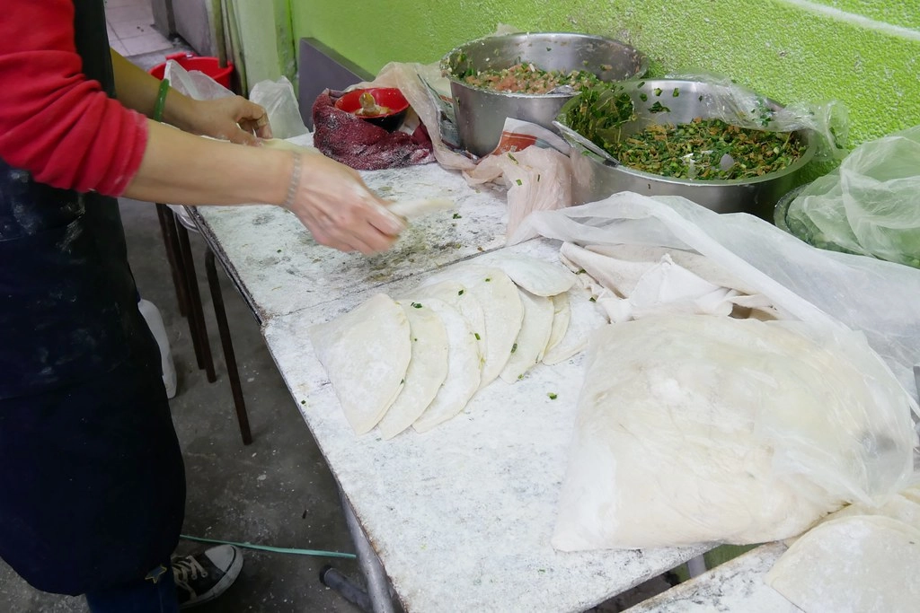 珍北平餡餅店｜在地30年老店，清水人的下午茶，餡餅、韭菜盒子和山東大餅都好吃 @飛天璇的口袋