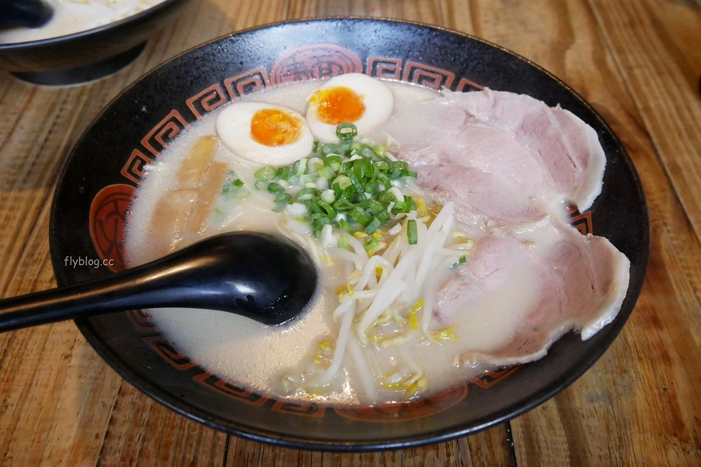 南投草屯｜麵五三屋台拉麵，超隱密的草屯田野拉麵店傳奇，披薩是必點隱藏版美食 @飛天璇的口袋