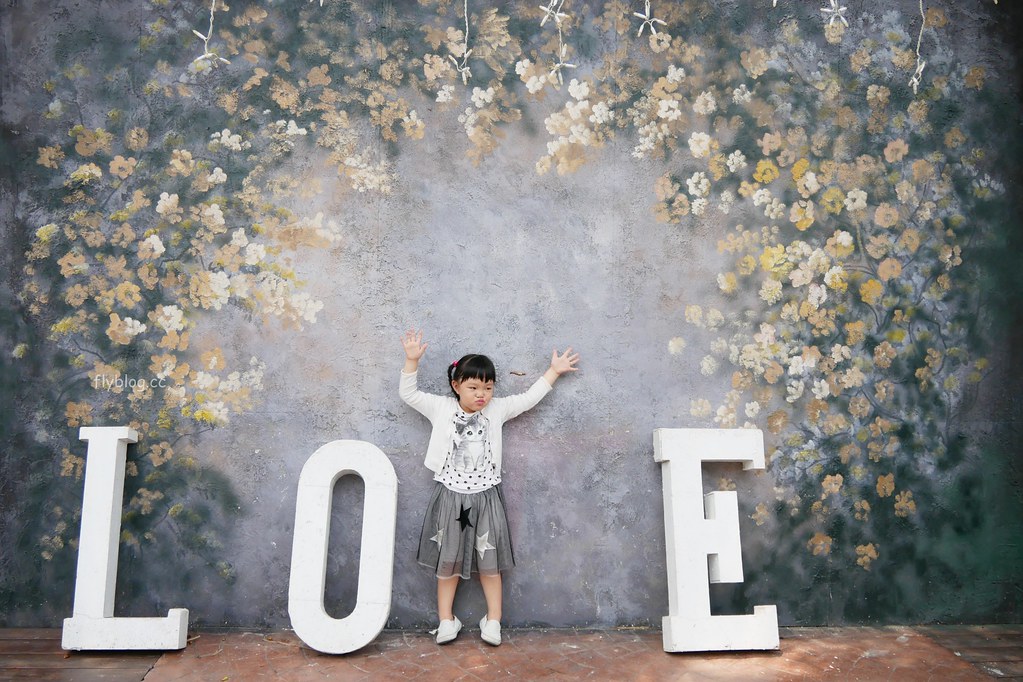 琉璃仙境｜員林超夯拍照景點琉璃仙境，魔戒哈比村、峇里島風餐廳、哥德式教堂、希臘式建築、沙坑大草皮 @飛天璇的口袋