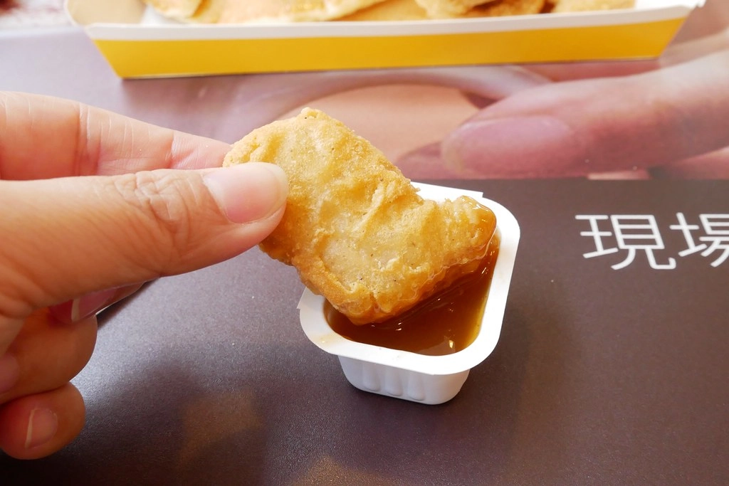 麥當勞．台中崇德二店：用鬆餅大早餐與孩子一起度過愜意美好的晨間時光，24小時營業不打烊還有得來速超方便 @飛天璇的口袋