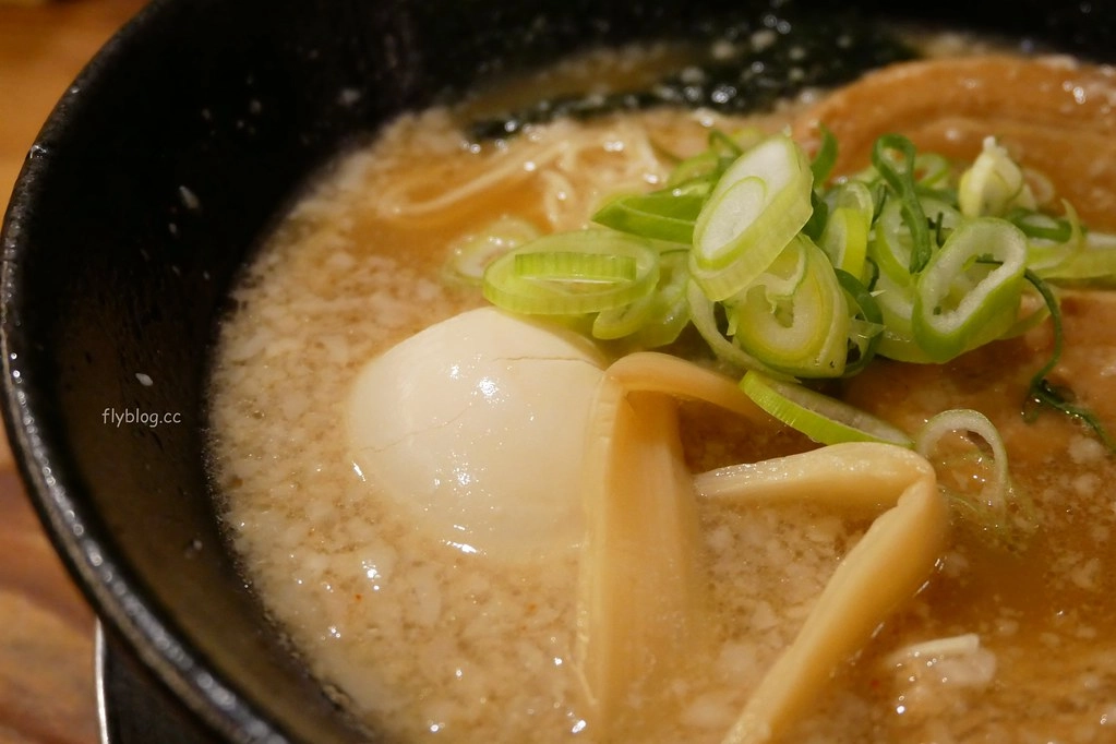 日本京都｜ますたに Masutani 京都北白川本店．豬背脂醬油拉麵的始祖，京都拉麵小路9間拉麵懶人包 @飛天璇的口袋