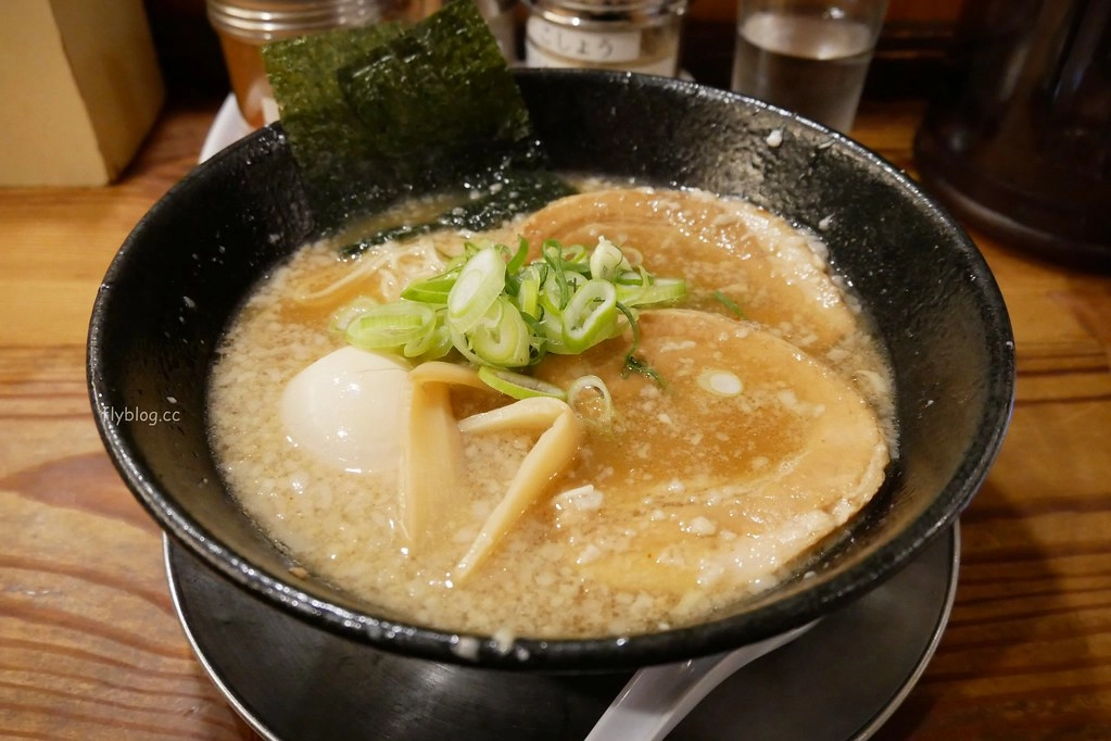 日本京都｜ますたに Masutani 京都北白川本店．豬背脂醬油拉麵的始祖，京都拉麵小路9間拉麵懶人包 @飛天璇的口袋