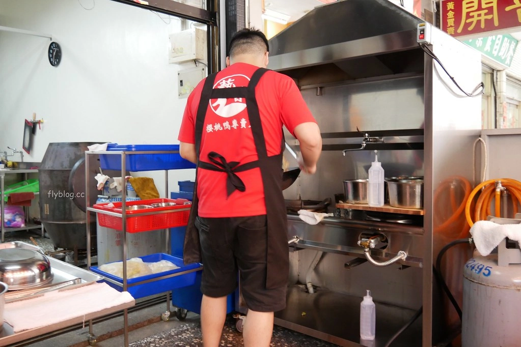 台中西屯｜藝香櫻桃鴨專賣店．北平路外帶烤鴨新選擇，一鴨三吃口味變化多 @飛天璇的口袋