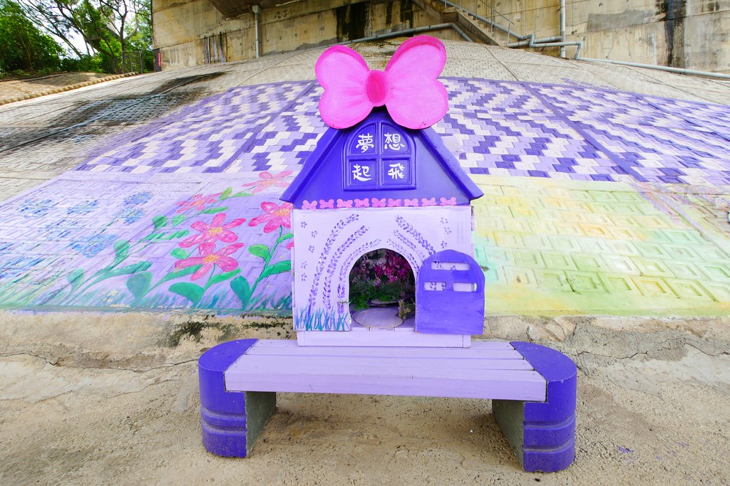 【苗栗西湖】噢哈娜咖啡屋，浪漫紫色愛情傘、夢幻紫色步道、季節限定紫藤花&hellip;苗栗情侶約會親子旅遊的好地方 @飛天璇的口袋