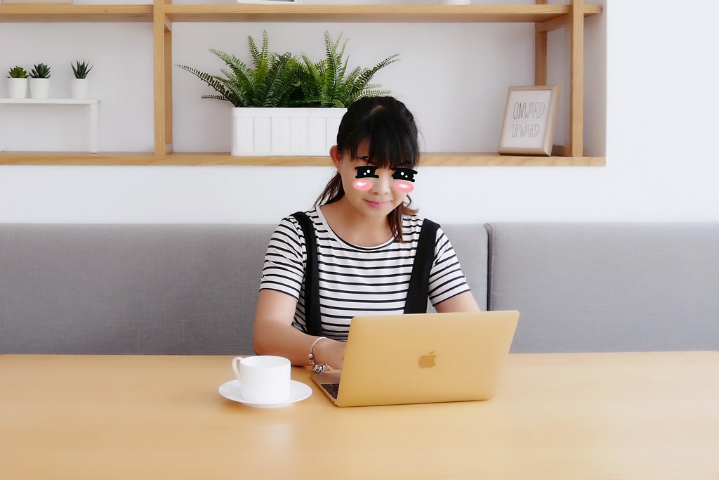 福樂葉黃素牛乳：維生素A+葉黃素=天天喝維持好眼光 @飛天璇的口袋