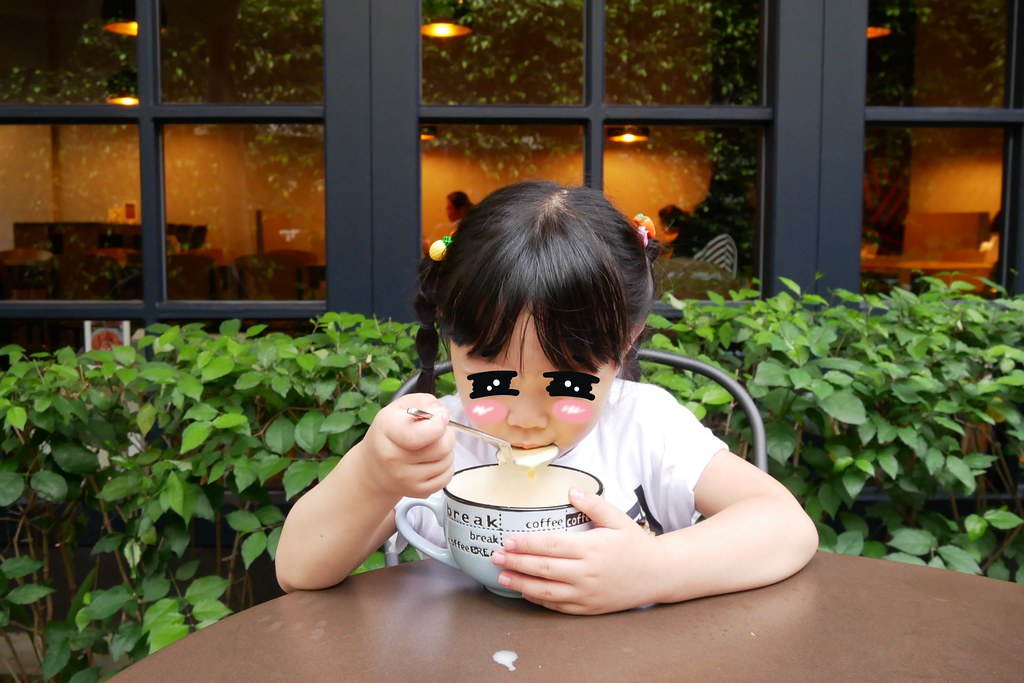 福樂葉黃素牛乳：維生素A+葉黃素=天天喝維持好眼光 @飛天璇的口袋