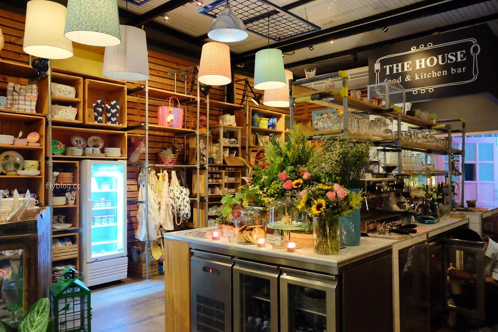 泰國清邁｜The House by Ginger，清邁老城區米其林必比登推薦餐廳，華麗帶有藝廊風格的復合式餐廳 @飛天璇的口袋