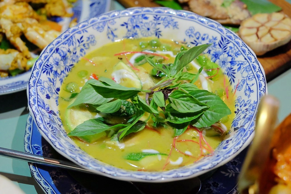 泰國清邁｜The House by Ginger，清邁老城區米其林必比登推薦餐廳，華麗帶有藝廊風格的復合式餐廳 @飛天璇的口袋