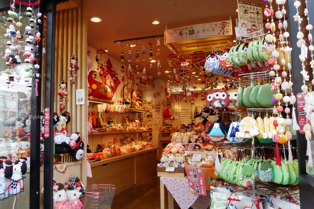 日本京都｜金閣寺｜金碧輝煌的鹿苑寺，京都必遊景點推薦，含金閣寺的交通方式&門票說明 @飛天璇的口袋