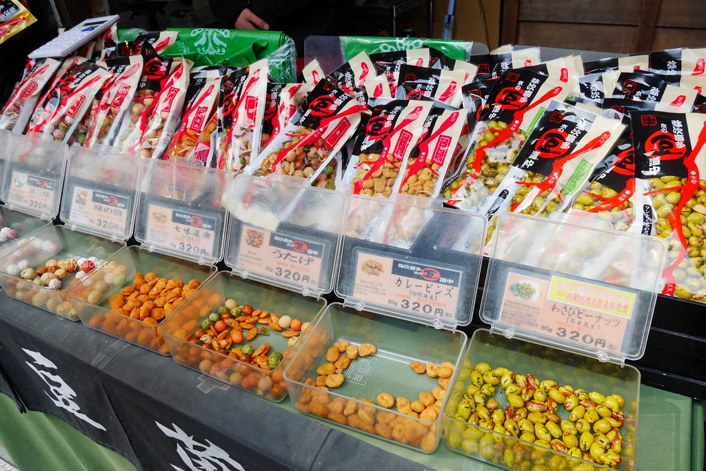 日本京都｜金閣寺｜金碧輝煌的鹿苑寺，京都必遊景點推薦，含金閣寺的交通方式&門票說明 @飛天璇的口袋