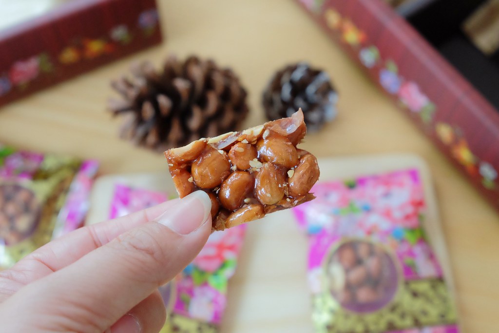 2019嚴選在地端午節人氣伴手禮：烤穀家烘焙坊伴手禮開箱文，低糖、低溫烘焙，又不添加防腐劑和色素，符合現代人養生的概念 @飛天璇的口袋