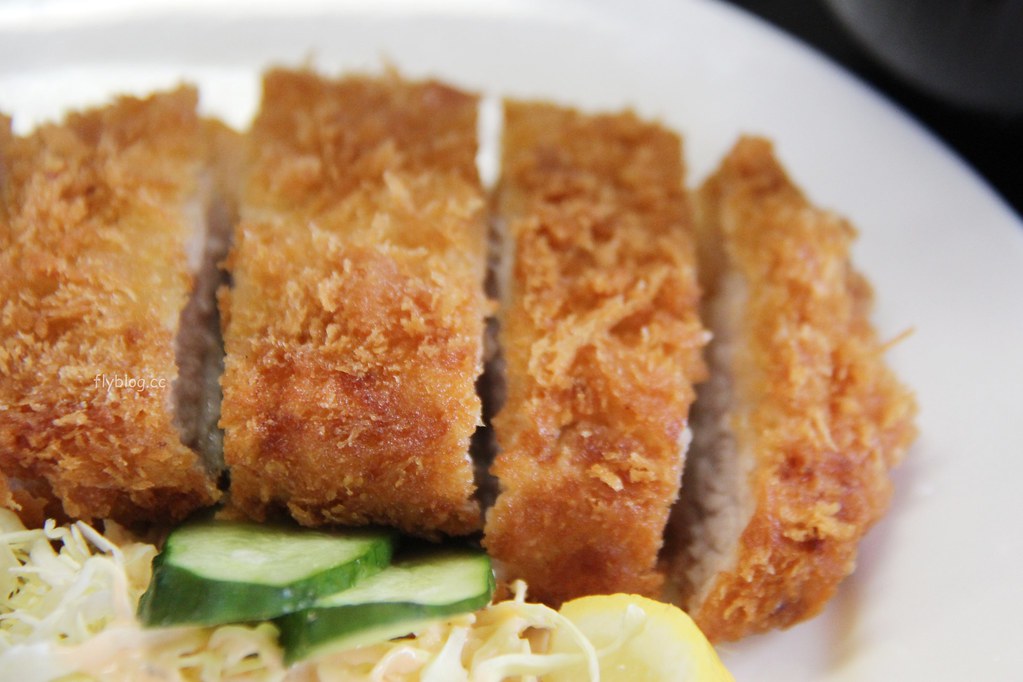 日本兵庫｜姬路城，日本第一大名城，雪白外觀又稱白鷺城(含交通方式、美食推薦、拍照地點) @飛天璇的口袋