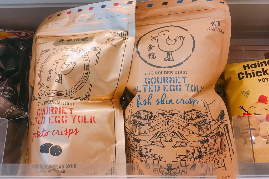 金鴨原創鹹蛋黃零食：新加坡米其林美食節指定零食 X 新加坡必買伴手禮推薦~台灣也買得到了！ @飛天璇的口袋