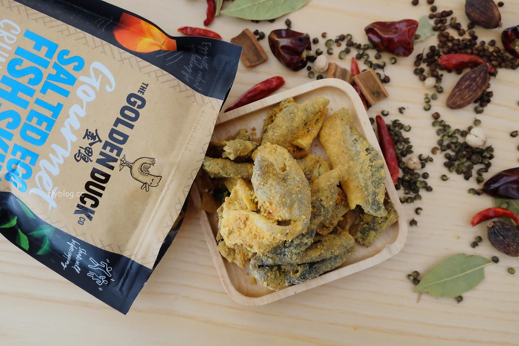 金鴨原創鹹蛋黃零食：新加坡米其林美食節指定零食 X 新加坡必買伴手禮推薦~台灣也買得到了！ @飛天璇的口袋