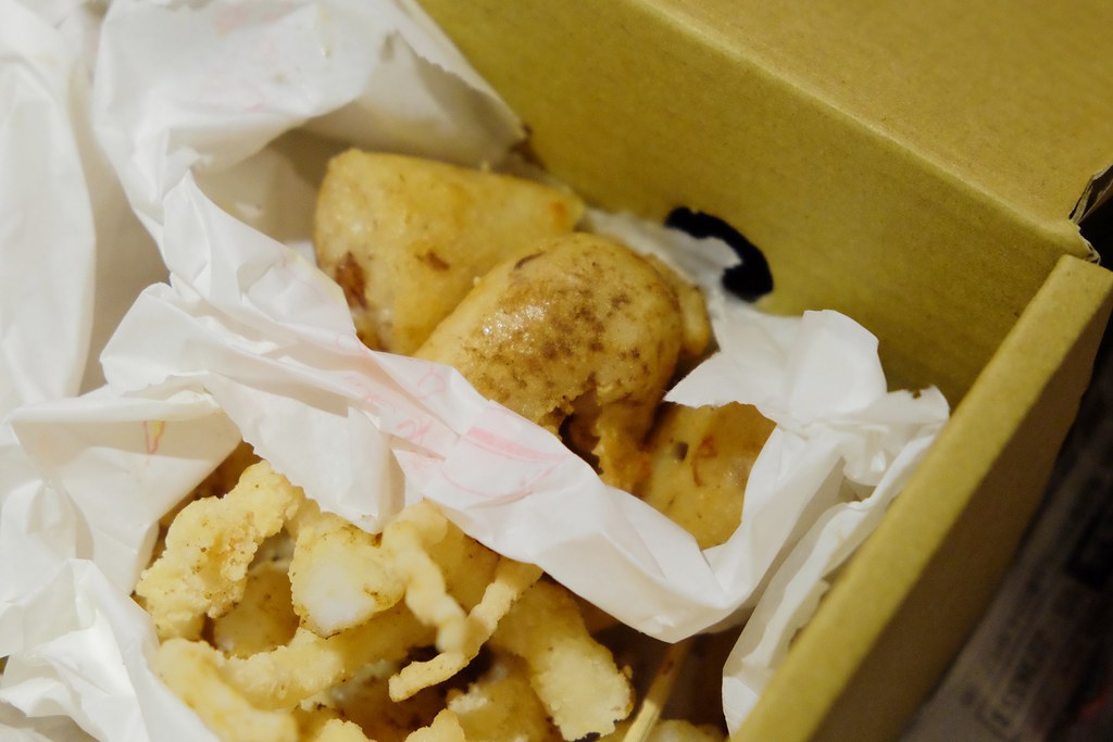 【嘉義西區】桃城雞排，嘉義超吸睛的炸全雞，老宅文青新風貌，傳承18年的桃城雞排 @飛天璇的口袋