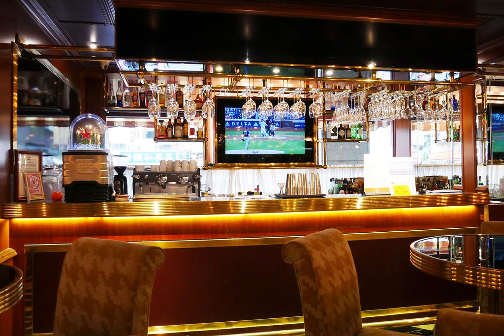 亞都麗緻大飯店巴賽麗廳｜暑假瘋科幻下午茶！地心歷險記華麗啟程 X 主廚冰島鹹點探索北國美味 X 造型甜點共譜文學瑰麗篇章 @飛天璇的口袋