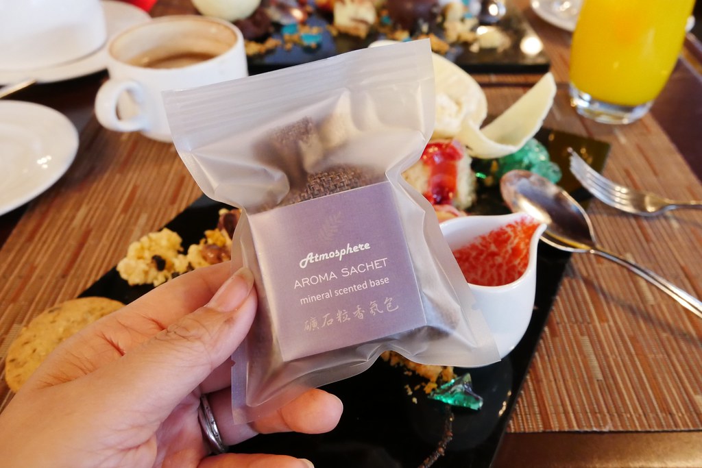 亞都麗緻大飯店巴賽麗廳｜暑假瘋科幻下午茶！地心歷險記華麗啟程 X 主廚冰島鹹點探索北國美味 X 造型甜點共譜文學瑰麗篇章 @飛天璇的口袋