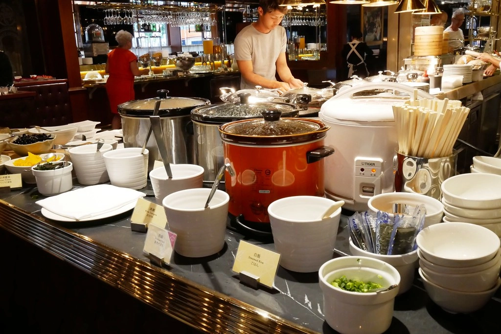 台北中山｜亞都麗緻大飯店，迎接瘋狂暑假季，親子套房還有可愛的帳篷、點心籃、過夜包 @飛天璇的口袋