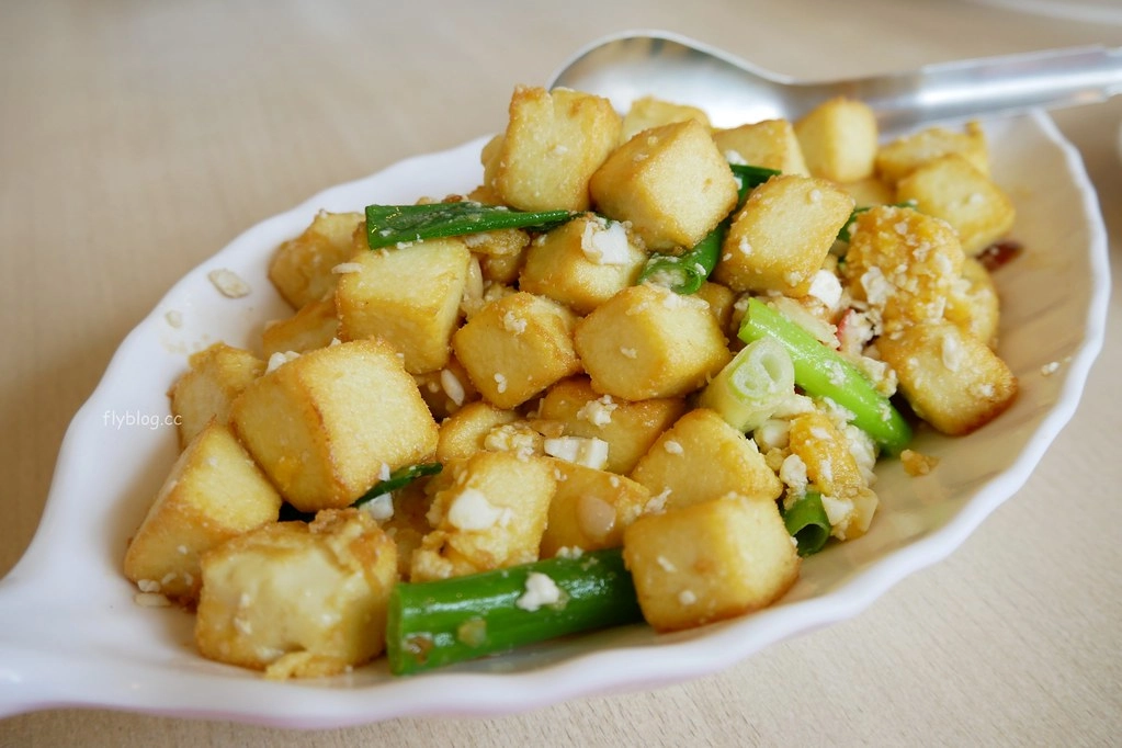 皇津小吃店｜大甲燜鴨創始店，一隻燜鴨兩種吃法，還有隱藏版客家料理 @飛天璇的口袋