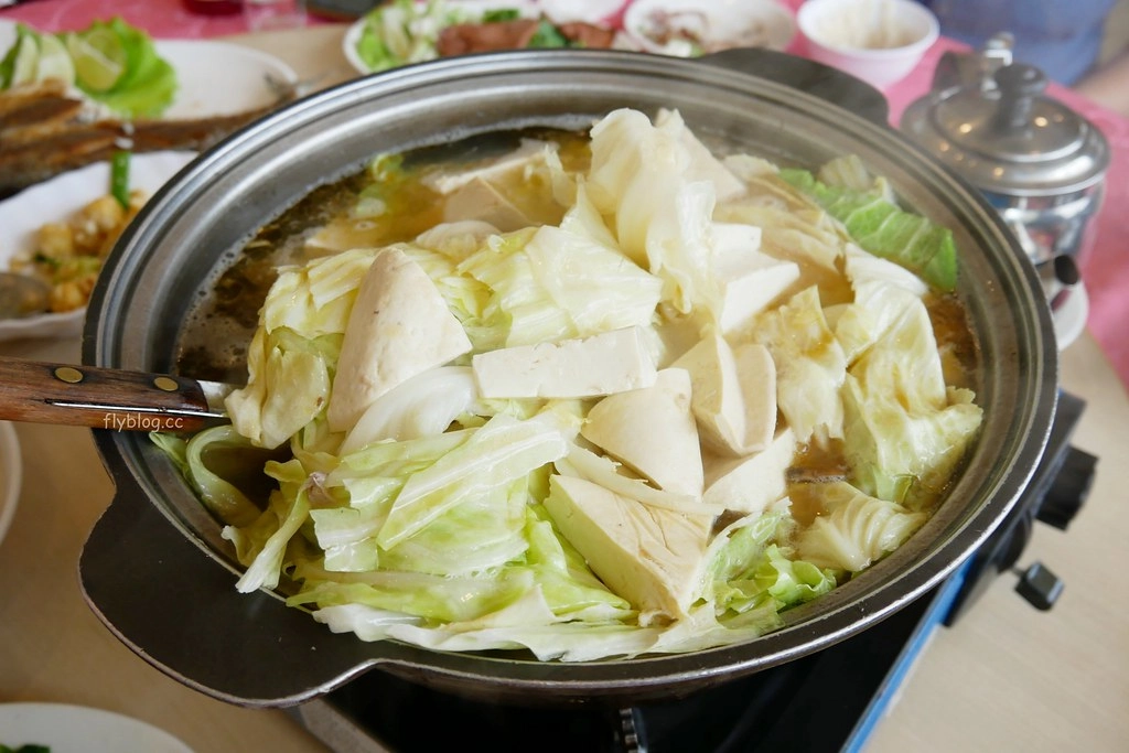 皇津小吃店｜大甲燜鴨創始店，一隻燜鴨兩種吃法，還有隱藏版客家料理 @飛天璇的口袋