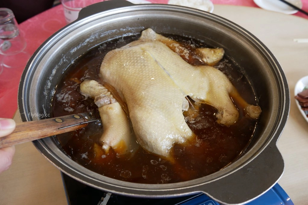 【2025大甲小吃美食懶人包】3月瘋媽祖也要瘋美食，大甲鎮瀾宮周邊美食推薦 @飛天璇的口袋