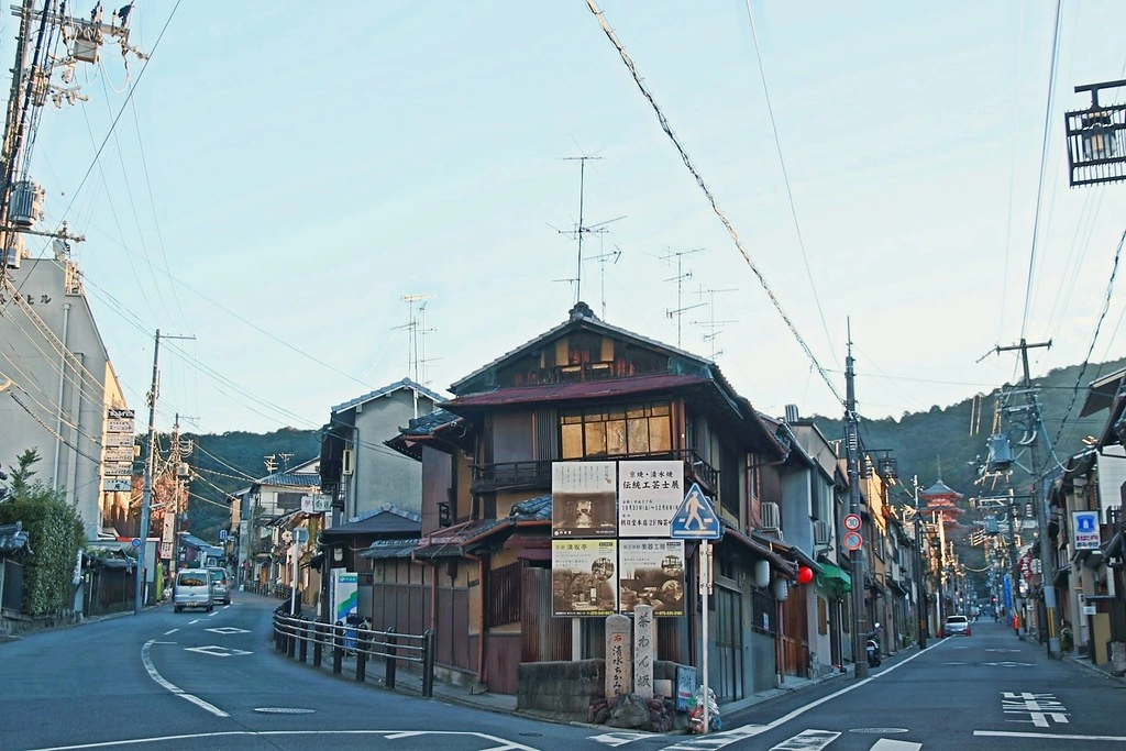日本京都｜清水寺一日遊．茶碗坂、清水坂、二年坂、三年坂(周邊景點 X 美食推薦) @飛天璇的口袋