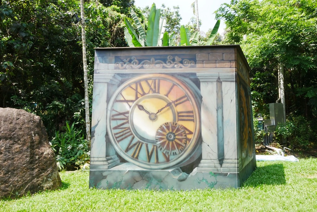 竹山海盜村景觀彩繪園區｜走進童話世界，3D童話彩繪牆、夢幻旋轉木馬 、 二樓高海盜船、氣墊溜滑梯 @飛天璇的口袋