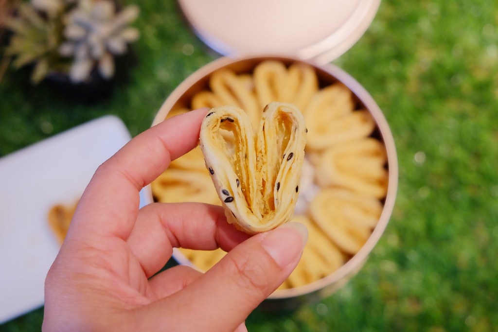 台中西屯｜酒飽甜製菓所．100%日本鳥越麵粉製作，好吃又可愛的微笑蛋捲 @飛天璇的口袋