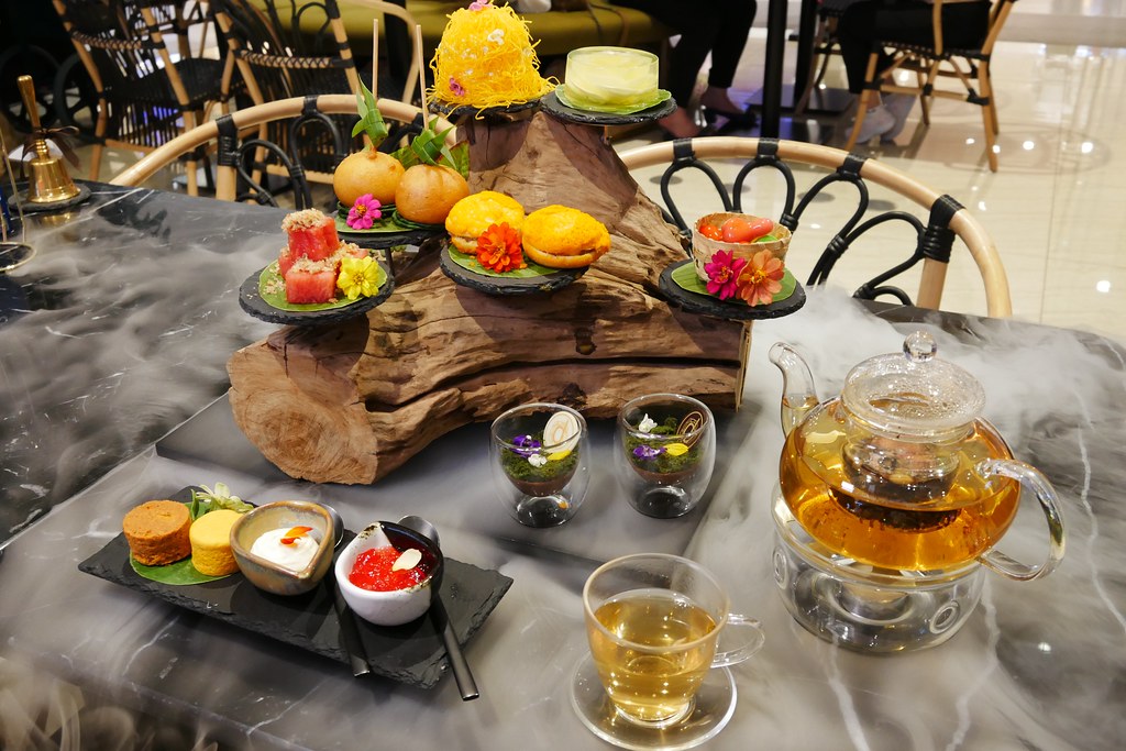 泰國曼谷｜Divana Signature Cafe．餘煙裊裊森林系貴婦下午茶，曼谷Central World百貨一樓 @飛天璇的口袋